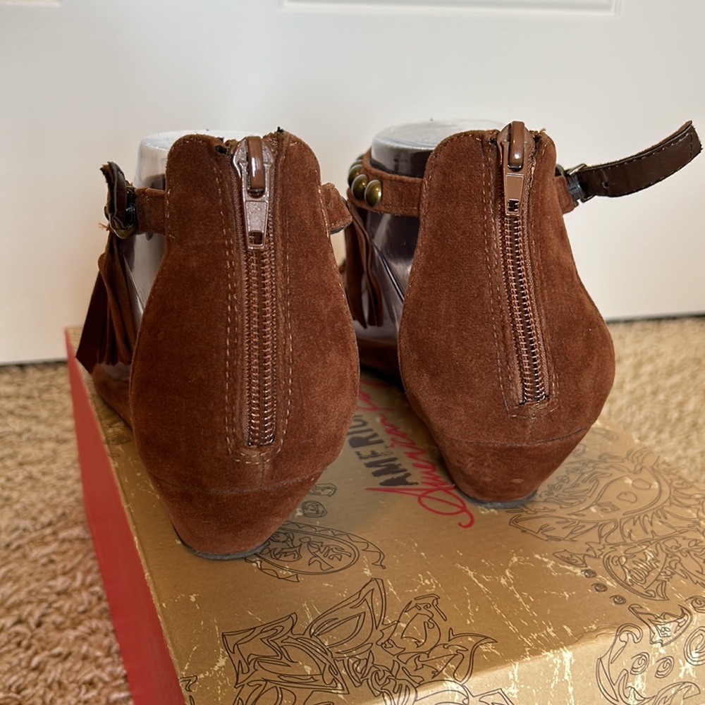 American Rag Acherie brown studded gladiator wedge sandal- EUC Sz 9 - Picture 3 of 5